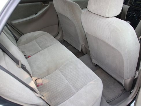 Used 2006 Toyota Corolla CE FWD image 6