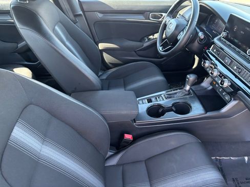 Used 2025 Honda Civic Sport image 14