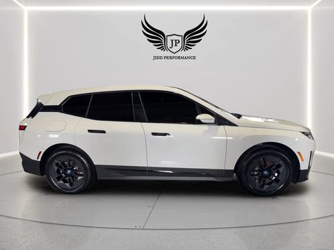 Used 2023 BMW iX xDrive50 w/ Convenience Package AWD/4WD image 8