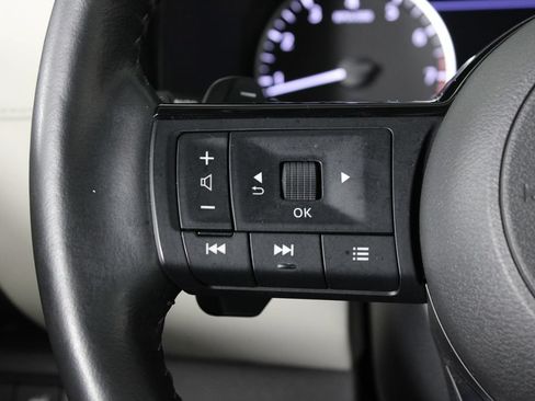 Certified 2025 Nissan Pathfinder SL w/ Cargo Package FWD image 28