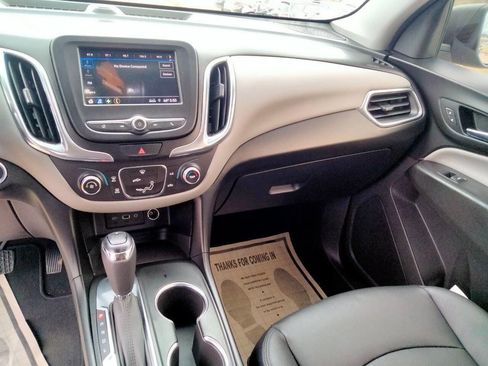 Used 2019 Chevrolet Equinox LS w/ LS Convenience Package image 17