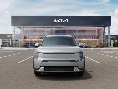 New 2026 Kia EV9 Light RWD image 2