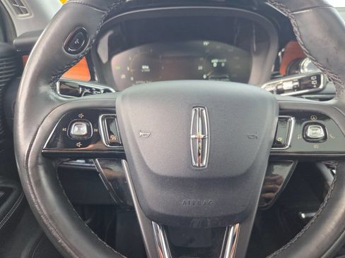 Used 2022 Lincoln Corsair Reserve w/ Equipment Group 201A AWD/4WD image 5