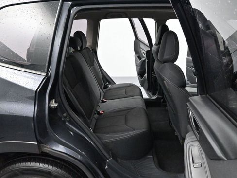 Used 2019 Subaru Forester Base w/ Alloy Wheel Package image 29