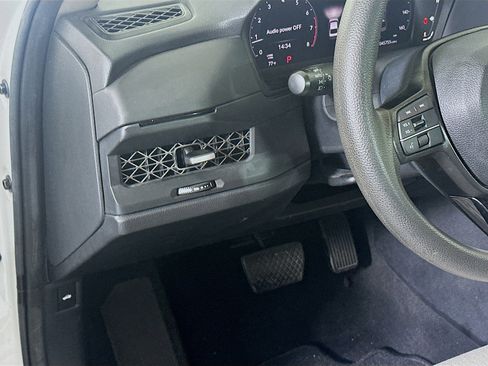 Used 2023 Honda Accord EX image 17