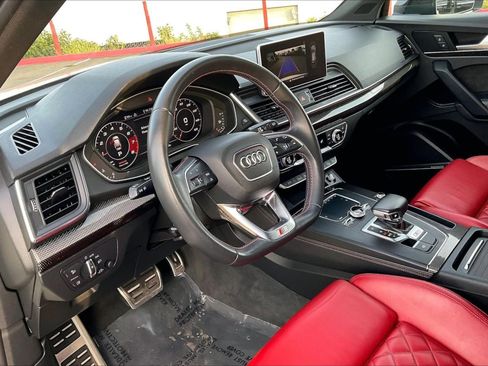 Used 2019 Audi SQ5 Premium Plus w/ Premium Plus Package image 11