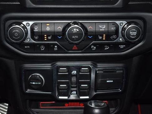 Used 2020 Jeep Wrangler Unlimited Sahara w/ Dual Top Group image 17