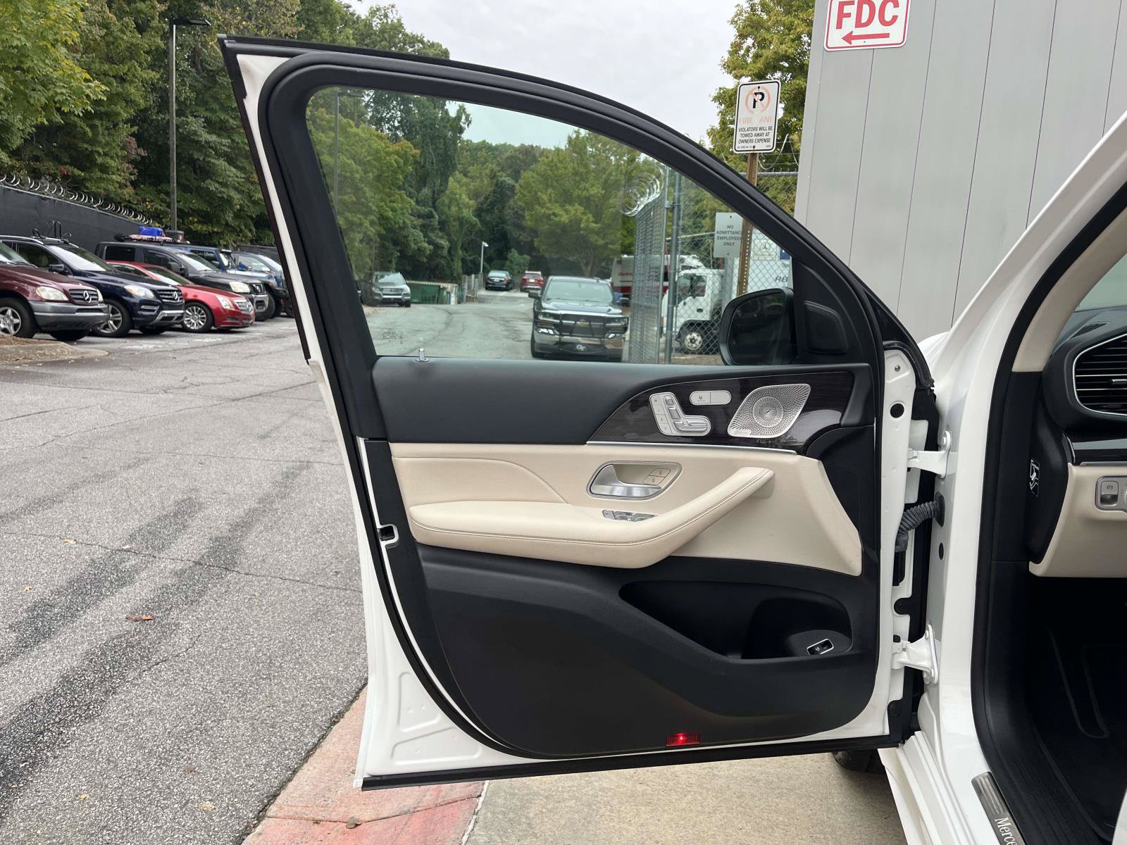 Certified 2022 Mercedes-Benz GLE 350 4MATIC image 17