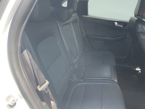 Used 2023 Ford Escape ST-Line Select AWD/4WD image 11