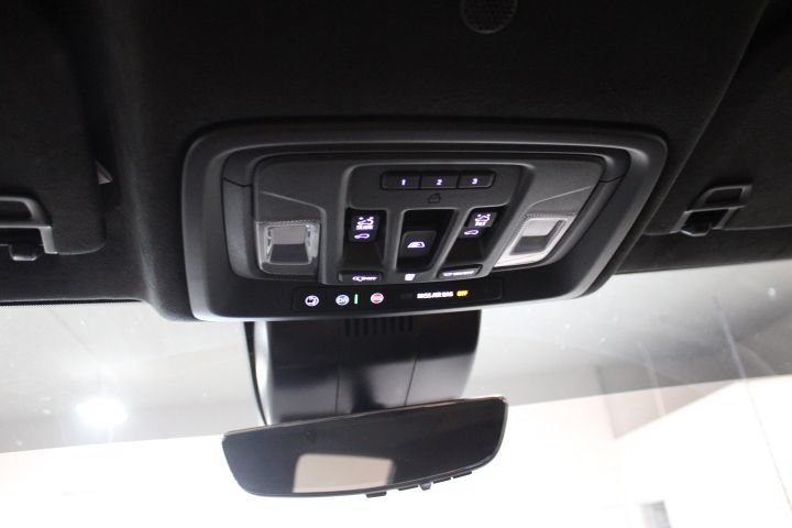 Used 2024 GMC Sierra 2500 Denali Ultimate AWD/4WD image 43