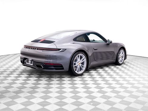 Used 2022 Porsche 911 Carrera RWD image 5