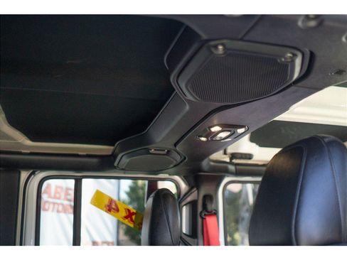 Used 2023 Jeep Wrangler Unlimited Rubicon 4xe AWD/4WD image 3