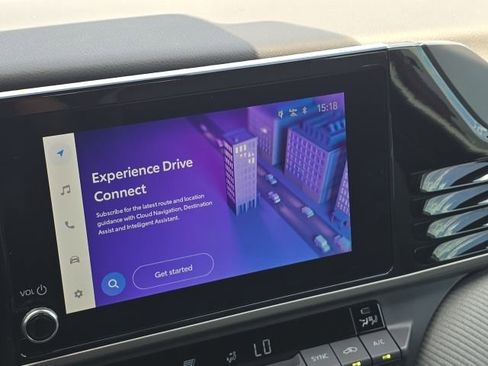 Used 2025 Toyota Camry SE image 27