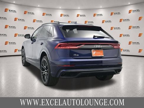 Used 2020 Audi Q8 Premium Plus w/ Premium Plus Package AWD/4WD image 3