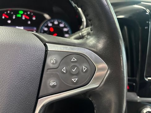 Used 2021 Chevrolet Traverse RS FWD image 21