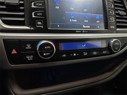 Used 2015 Toyota Highlander Limited image 23