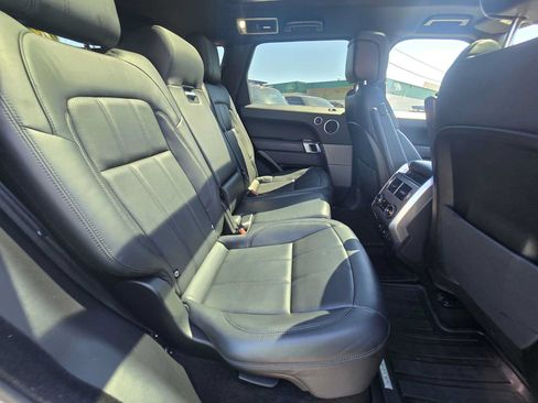 Used 2018 Land Rover Range Rover Sport HSE AWD/4WD image 12