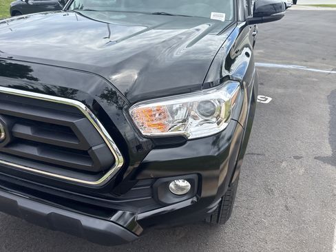 Used 2023 Toyota Tacoma SR5 w/ Technology Package AWD/4WD image 7