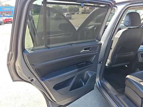 Used 2019 Volkswagen Atlas SE AWD/4WD image 28