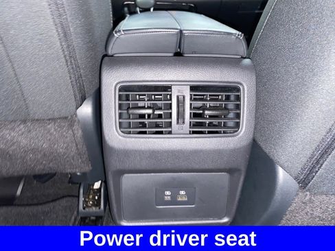 Used 2023 Nissan Rogue SV image 8