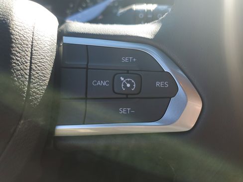 New 2026 Jeep Compass Latitude image 12