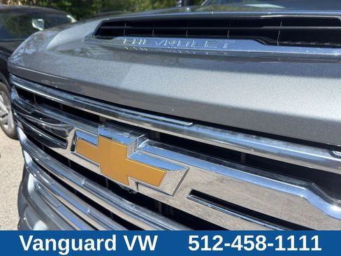Used 2024 Chevrolet Silverado 3500 High Country w/ Technology Package AWD/4WD image 6