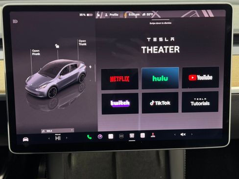 Used 2022 Tesla Model Y Performance image 23