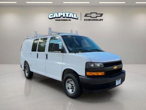 New 2025 Chevrolet Express 2500 Work Van w/ Driver Convenience Package image 7