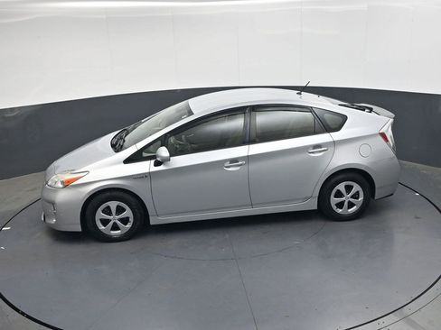 Used 2015 Toyota Prius Two image 19