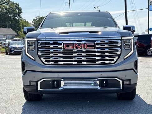 Used 2023 GMC Sierra 1500 Denali w/ Denali Reserve Package AWD/4WD image 36