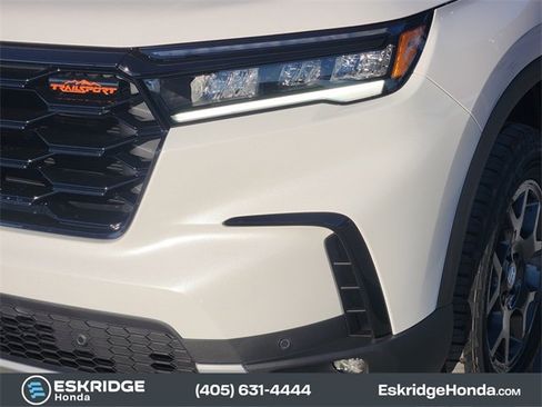 New 2025 Honda Pilot TrailSport image 6