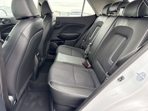 New 2026 Hyundai Venue SEL image 10