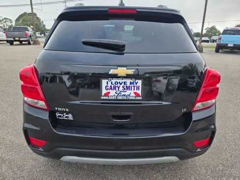 Used 2020 Chevrolet Trax LT w/ LT Convenience Package image 7