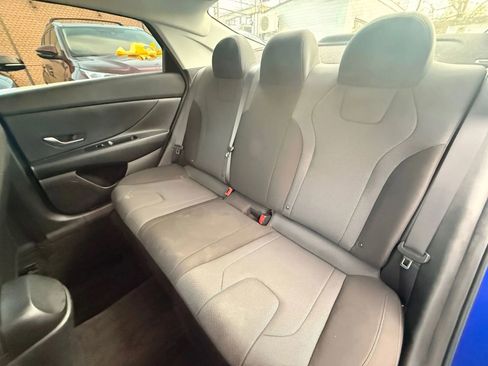Used 2023 Hyundai Elantra SE image 26