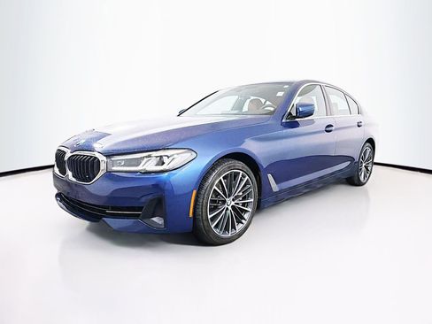 Used 2023 BMW 540i w/ Premium Package image 3