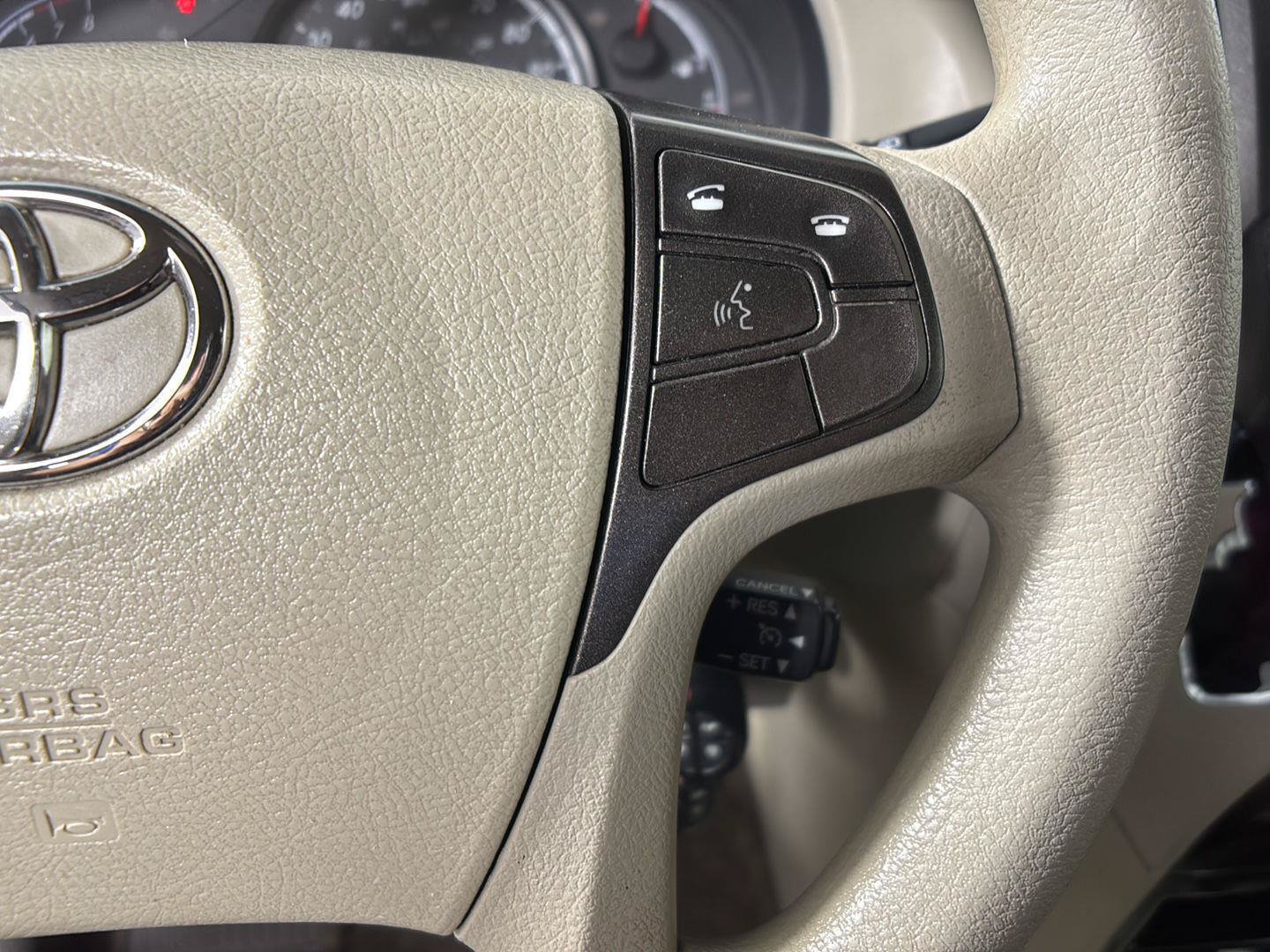 Used 2012 Toyota Sienna LE w/ Towing Pkg FWD image 32