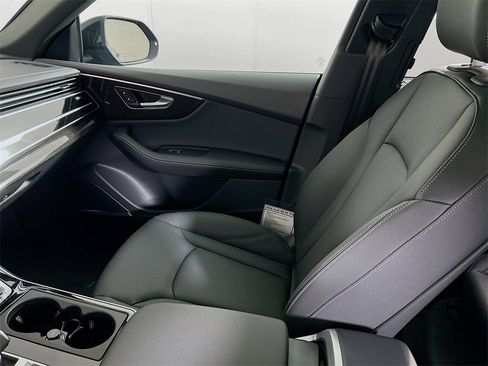 New 2026 Audi Q8 Premium Plus image 24