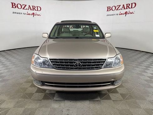 Used 2003 Toyota Avalon XLS w/ Premium Luxury Pkg FWD image 2