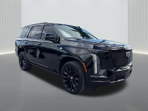 Certified 2026 Cadillac Escalade Sport w/ LPO, ONYX Package AWD/4WD image 3