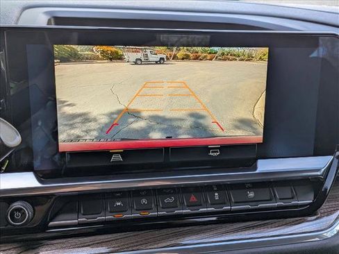 Used 2024 Chevrolet Silverado 1500 RST image 15