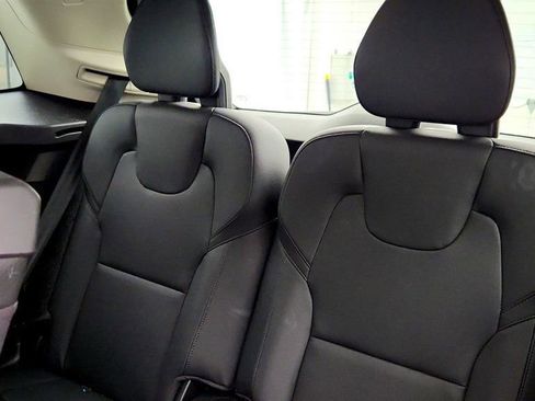Used 2025 Volvo XC90 T8 Plus w/ Protection Package Premier image 20