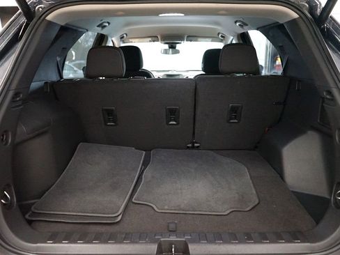 Used 2023 Chevrolet Equinox LT image 45