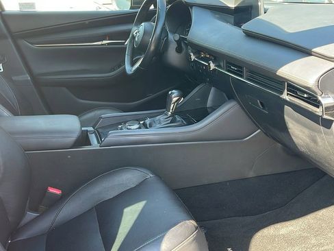 Used 2019 MAZDA MAZDA3 Sedan w/ Premium Package image 32