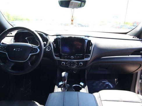 Used 2023 Chevrolet Traverse RS AWD/4WD image 45