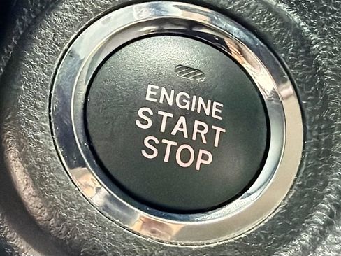 Used 2022 Subaru Outback Premium image 33