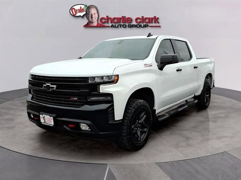 Used 2021 Chevrolet Silverado 1500 LT Trail Boss w/ Convenience Package II image 1