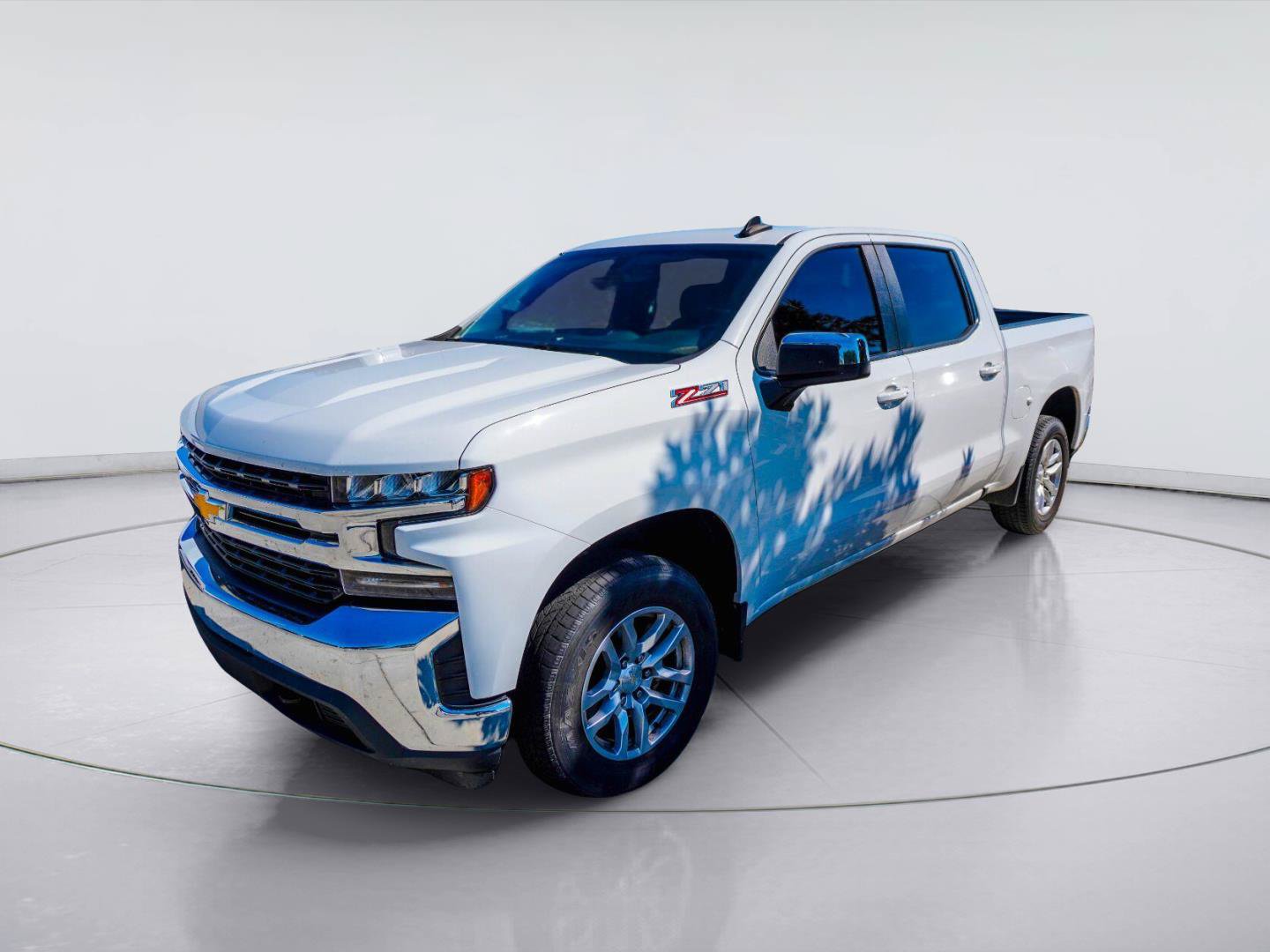 Used 2019 Chevrolet Silverado 1500 LT w/ All-Star Edition AWD/4WD image 2