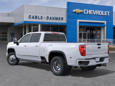 New 2026 Chevrolet Silverado 3500 High Country w/ High Country Premium Package AWD/4WD image 3