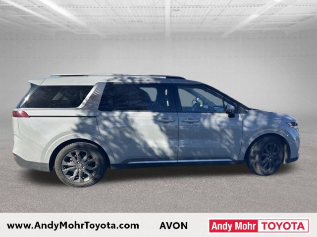 Used 2023 Kia Carnival SX FWD image 8