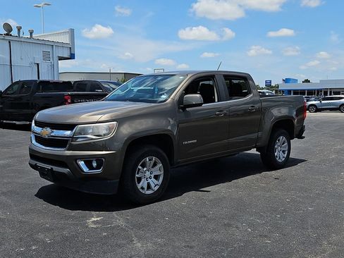 Used 2016 Chevrolet Colorado LT w/ LT Convenience Package RWD image 12
